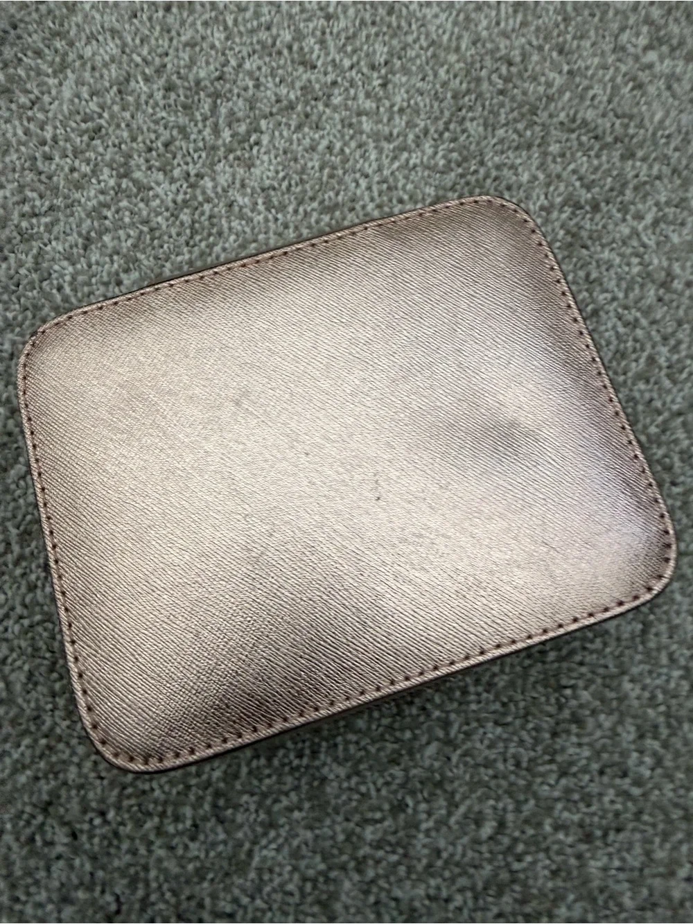 Henri Bendel jewelry case. - Picture 3 of 7